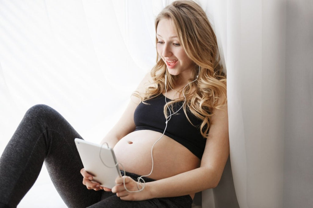 Why You Should Tune into a Podcast on Pregnancy or Parenting - Wolfie Kids